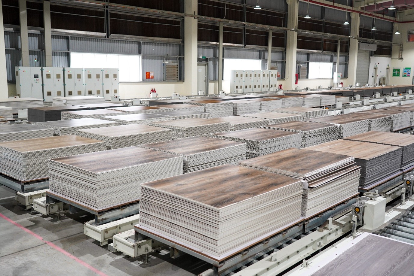 Sàn SPC, LVT tại hệ thống nhà máy sản xuất An Cường Building Materials.